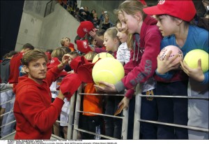 02/03/2016 - LIEGE- Davis Cup Belgium vs Croatia - Kids Day - David GOFFIN signing autographs ©Philippe Buissin/ IMAGELLAN