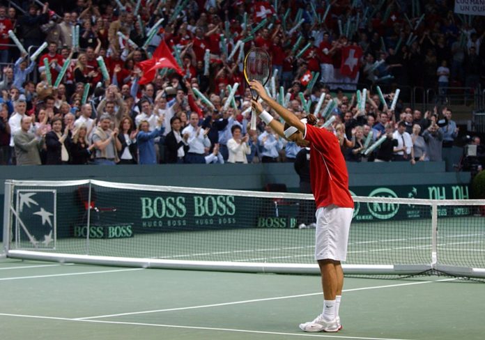 SWISS FEDERER ACKNOWLEDGES APPLAUSE FROM AUDIENCE AFTER WINNING HIS DAVIS CUP MATCH AGAINST ...